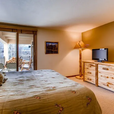 2 Br- Amazing View of Mt Crested Butte 2 Bedroom Condo - No Cleaning Fee! by RedAwning
