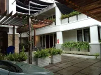 Millinov Boutique Hotel Hotel dekat Masjid Al-Mubaraq