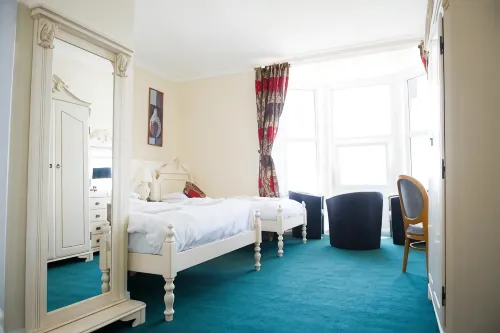 Queensbridge Hotel Отели в г. Абериствит