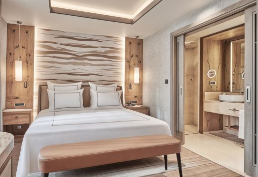 2. 스위소텔 울루다..