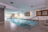 Hotel Flora - Pools