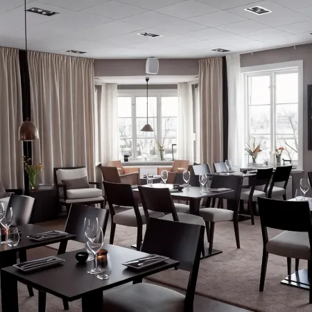 Hotel Villan Отели рядом с достопримечательностью «Крепость Эльвсборг»