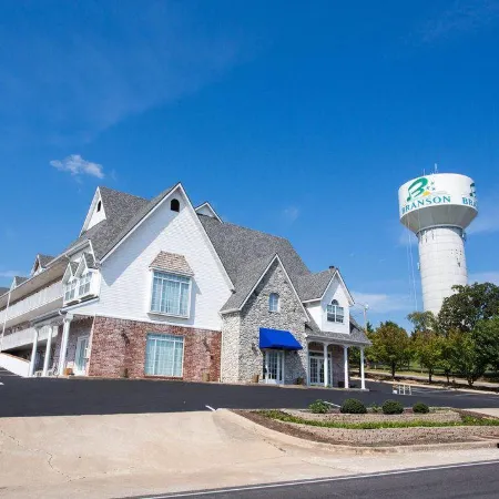 Seven Gables Inn