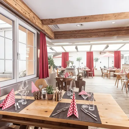 Hotel Lenzerhorn - Alpine Stay, Spa & Savour