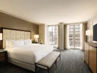 Fairmont Dallas Hotels near Warrior Field