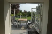 Fjordvejen Apartments فنادق في Grasten