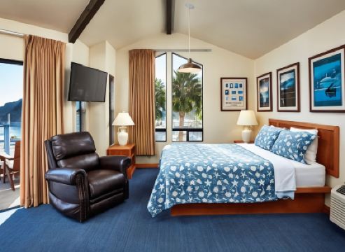 Seaport Village Inn, Avalon