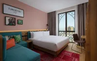 Hampton by Hilton Turkistan - parking