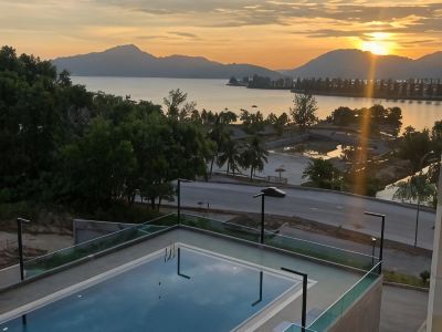Marina Heights Resort