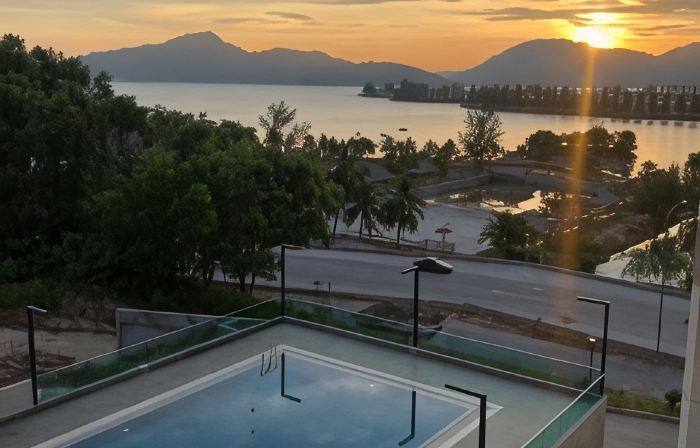 Marina Heights Resort