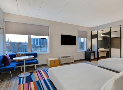 Aloft Secaucus Meadowlands