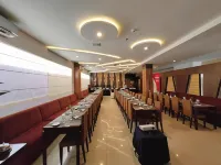 Jelita Bandara Hotel Airport فنادق في Landasan Ulin Timur