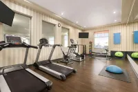 Days Inn & Suites by Wyndham Edmonton Airport