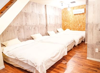 One Hostel&Standing Bar