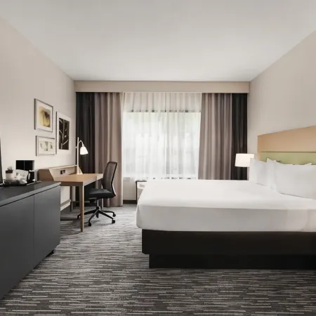 Country Inn & Suites by Radisson, Detroit Lakes, MN