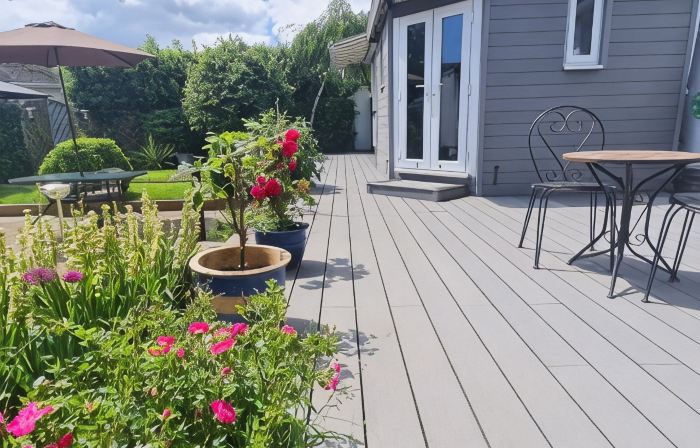 Brookside Guest House & Mini Spa