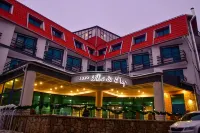 Hotel Ski&Sky Hotels in 
