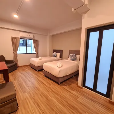 홈타운 스테이즈 핫야이 산티숙 시장 주변 호텔
