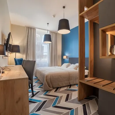Hotel Traffic Wrocław Stare Miasto 百周年記念ホール周辺のホテル
