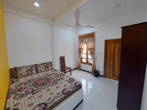 Beach Life Uppuveli Hotels near Dutch Bay