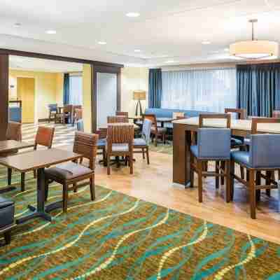 Hampton Inn by Hilton St. Charles St. Peters Dining/Meeting Rooms