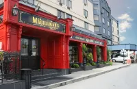 Best Western Plus Cairn Croft Hotel Hotels near Niagara Helicopters Limited