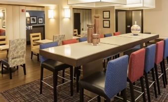 Hampton Inn Buffalo-Airport/Galleria Mall