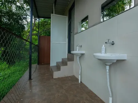 The Hosteller Panshet Отели в г. Saiv Kh