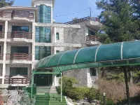 Jecheon Pentel House Hotels near Baeglyeonsa