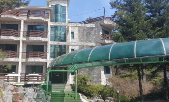 Jecheon Pentel House