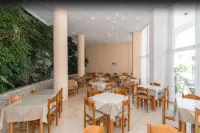 Kris Mari Hotels in 
