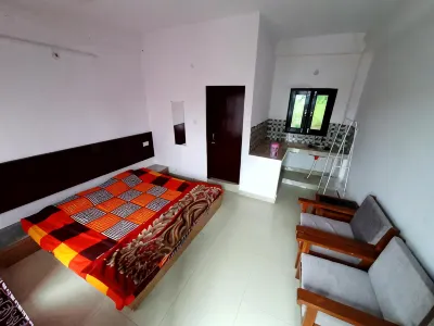 Jfr Studio Apartments Kausani Rudrahari Mahadev Temple附近的飯店