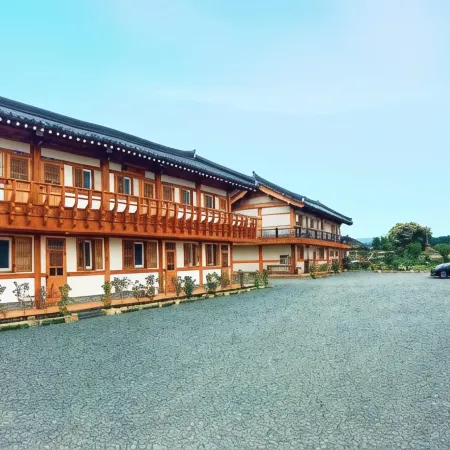 GyeongJu Ran HAN-ok Отели рядом с достопримечательностью «Храм Сундокджон»