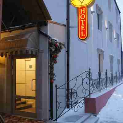 Mini-Hotel Lotos Hotel Exterior