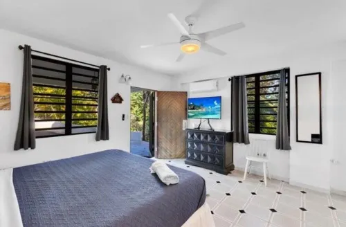 Ocean View, Mountain TOP Villa Near Steps Beach