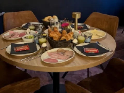 Jambon Hoteles en Uden