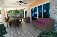 The Blessed Purple Bamboo Beach Resort - parking