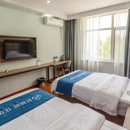 Huaying Hotel (Pingyi Zhongcun Zhongzi Square Branch)