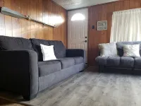 Lake View Cottage on Lake Erie - Hot Tub