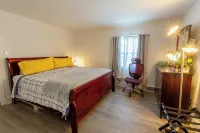 Family Home-Sleeps 8-Spacious 3Br-Free Parking-8 Min to PHL - Boutique