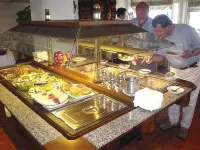 洛卡馬爾專享水療飯店-限成人入住 - 早餐