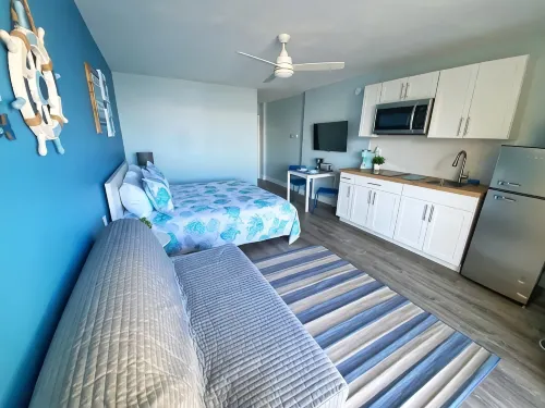 NEW Amazing Ocean Front King Bed Studio in Daytona!