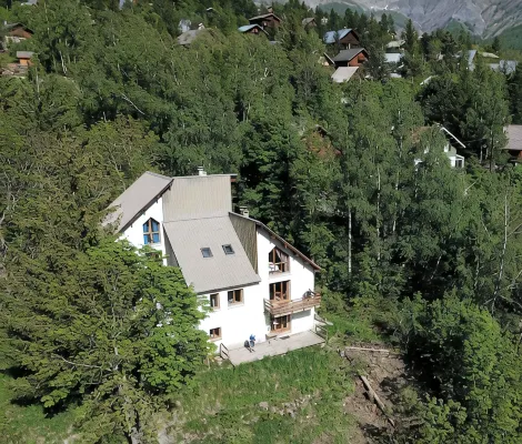Spacious apartment in chalet with a beautiful view!