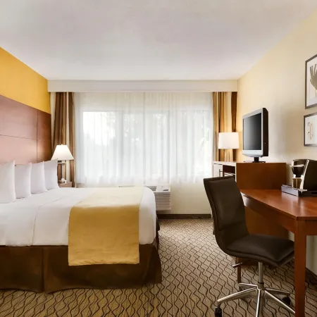 Country Inn & Suites by Radisson, Mishawaka, IN