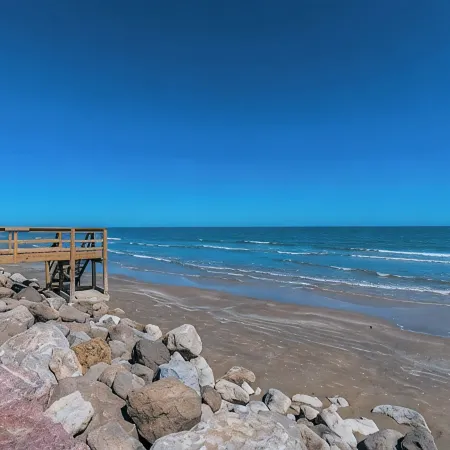 Charming updated Surfside home with firepit - only 2 min walk to the beach!
