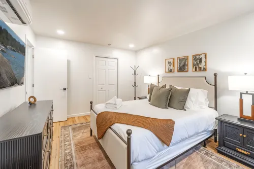 Designer Living Pet-Friendly UNR 2BR 1BATH