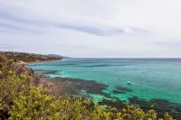 Miss Sunshine Boutique Accommodation Mount MarthaPool, Pet & Kid Friendly - Homestays