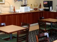 Wingate by Wyndham Youngstown/Austintown - breakfast