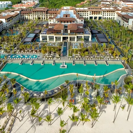 Unique Club at Lopesan Costa Bávaro Resort