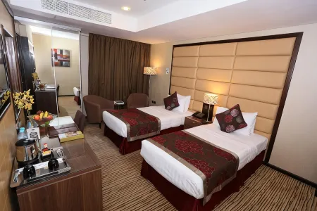 Al Hamra Hotel